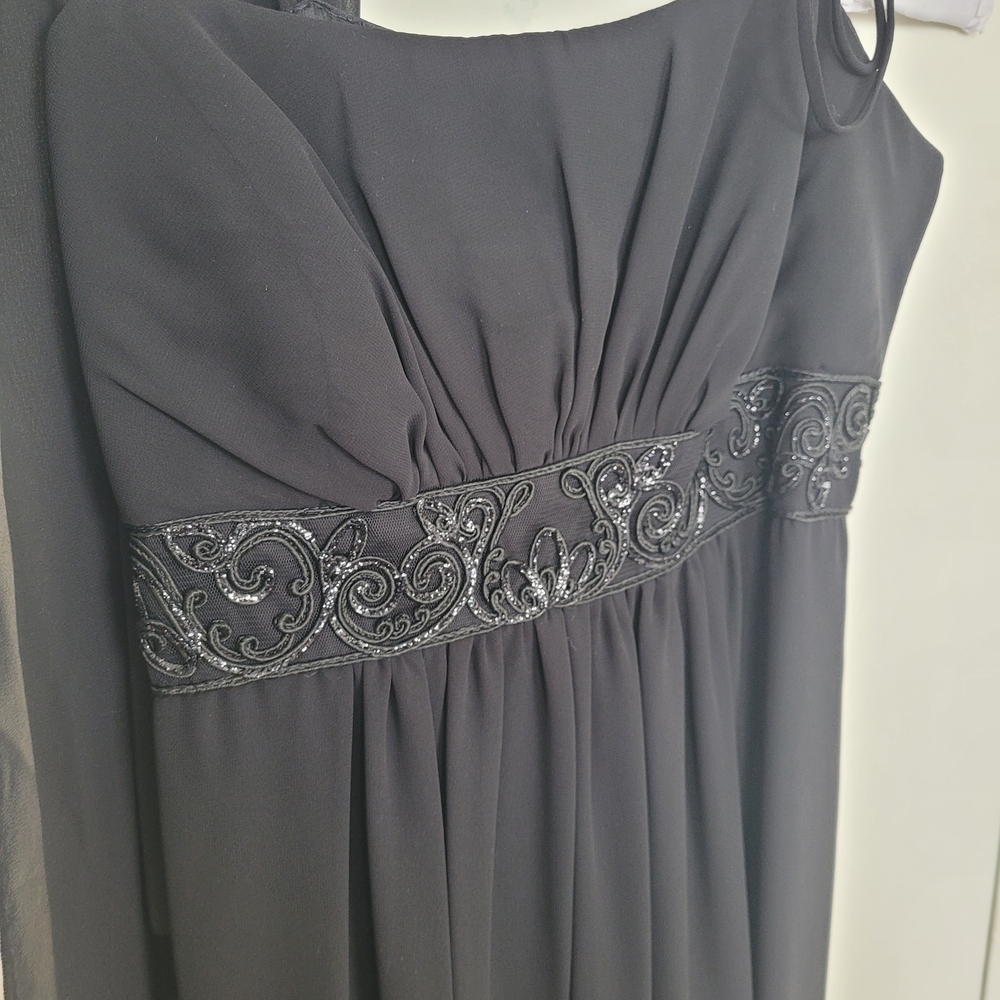 Elegant Black Evening Dress